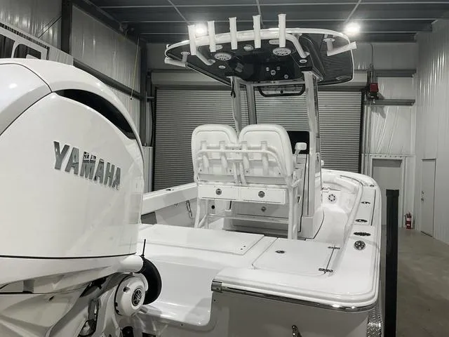 Slide: The Image of Sportsman Masters 247OE Bay Boat 2025 - 19