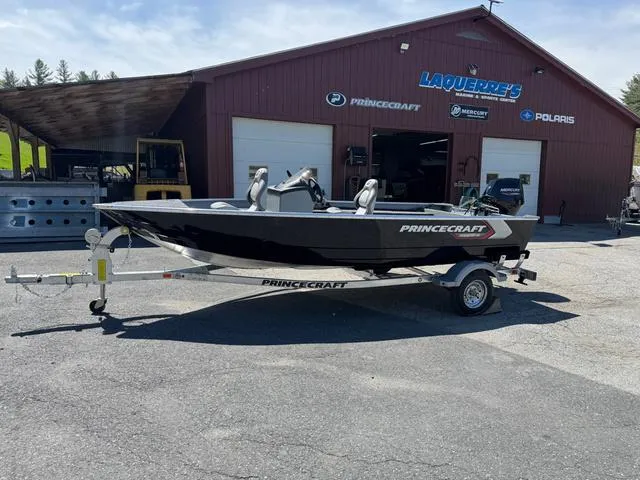 Slide: The Image of Princecraft Resorter® 160 SC 2025 - 1