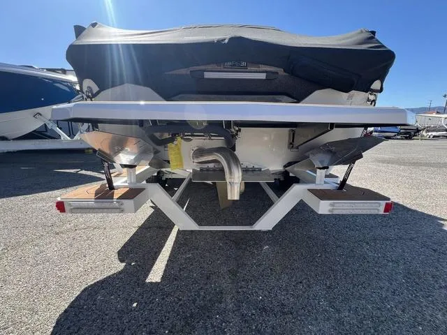 Slide: The Image of Tigé 22 TYPE-S 2025 - 4