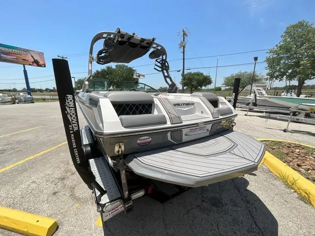 Slide: The Image of Nautique GS20 2019 - 22