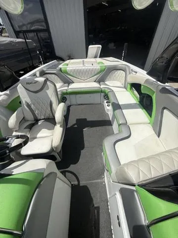 Slide: The Image of Tigé RZ2 2014 - 12