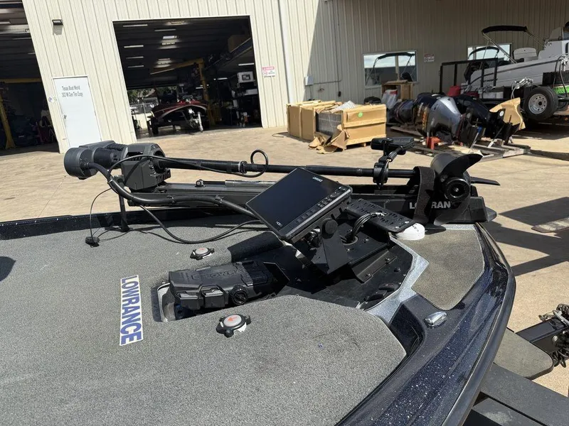 Slide: The Image of Skeeter ZXR 21 2022 - 5