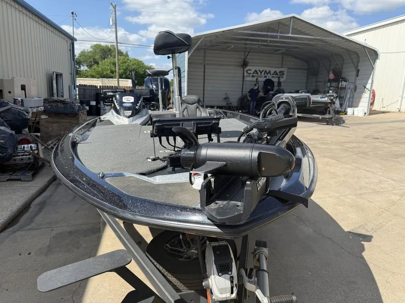 Slide: The Image of Skeeter ZXR 21 2022 - 6