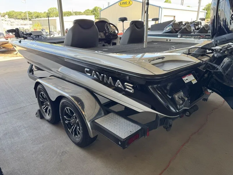 Slide: The Image of Caymas CX 21 PRO 2022 - 5