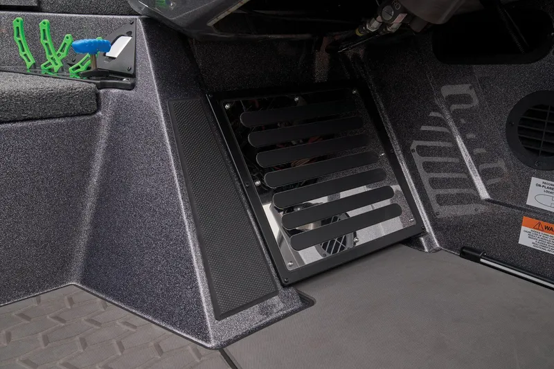 Slide: The Image of Ranger Z521R 2025 - 62