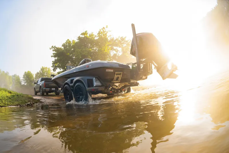 Slide: The Image of Ranger Z521R 2025 - 98