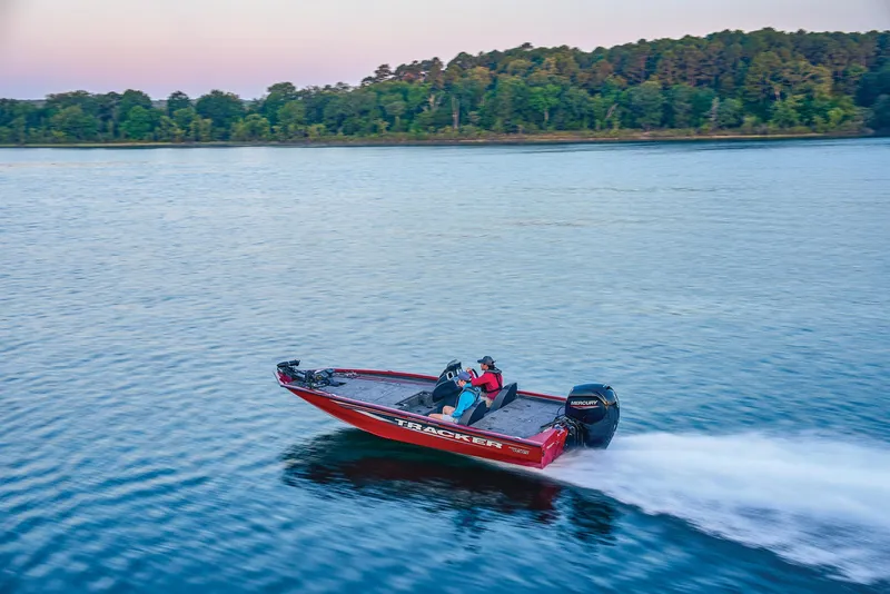 Slide: The Image of Tracker Pro Team 195 Tournament Edition 2025 - 70