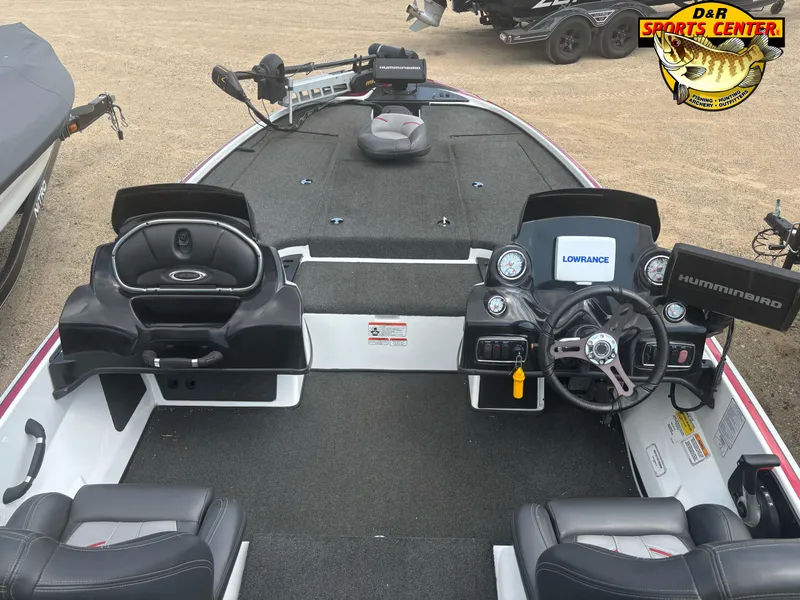 Slide: The Image of Nitro Z18 2017 boat interior with steering wheel, seats, and Lowrance electronics. - 22