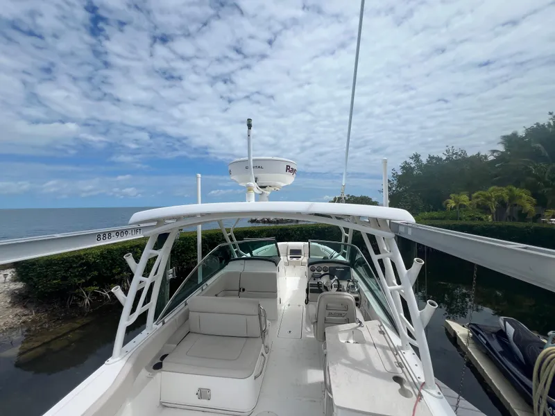 Slide: The Image of Boston Whaler 270 Vantage 2013 - 54