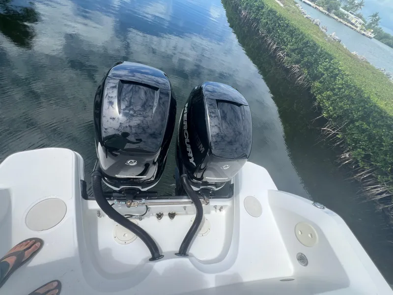 Slide: The Image of Boston Whaler 270 Vantage 2013 - 55