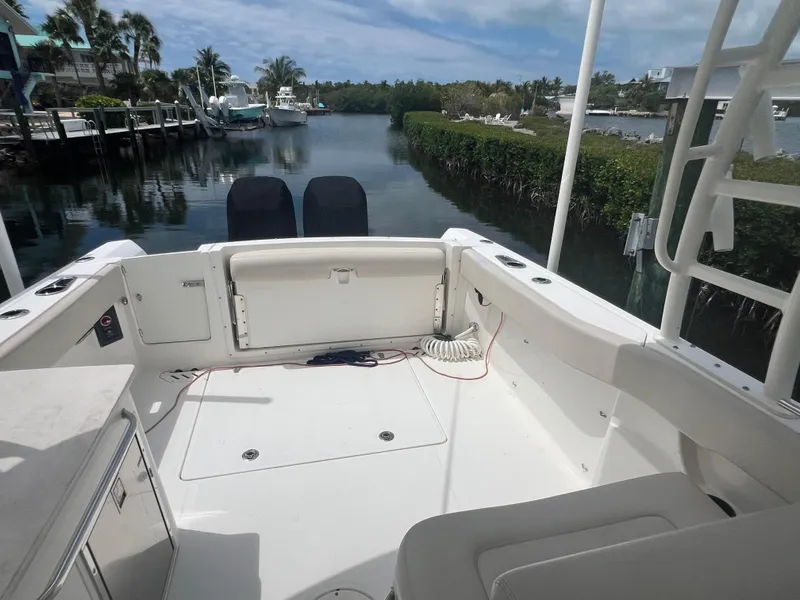 Slide: The Image of Boston Whaler 270 Vantage 2013 - 60