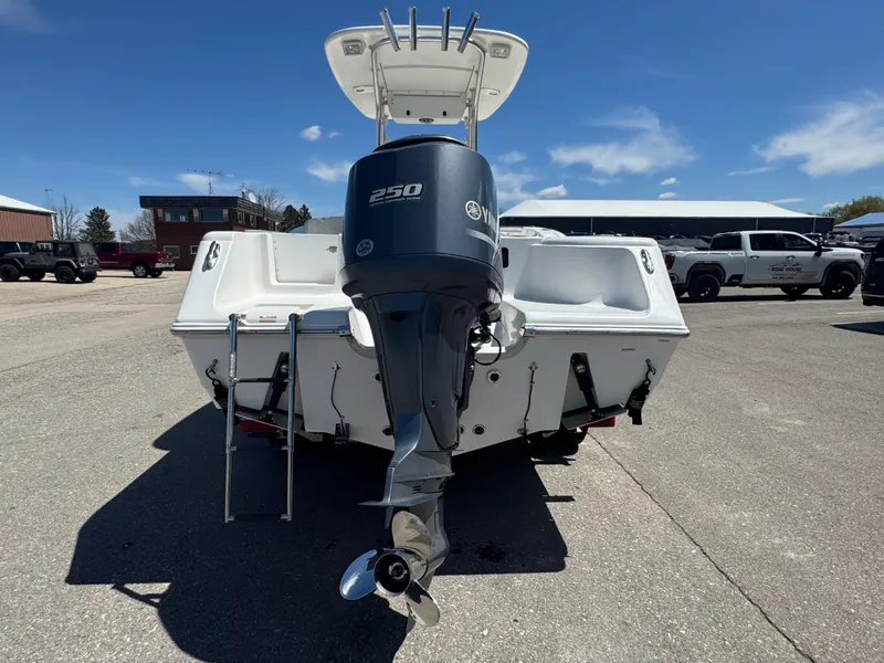 Slide: The Image of Tidewater 230SS 2014 - 11