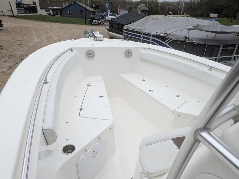 Slide: The Image of Tidewater 230SS 2014 - 16