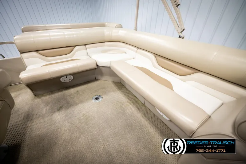Slide: The Image of Luxurious seating area in 2006 Sylvan 8524 Mirage RE pontoon boat. - 20