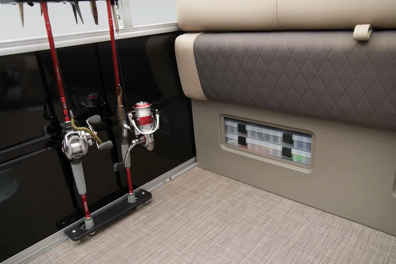 Slide: The Image of Manufacturer Provided Image: Manufacturer Provided Image: Sun Tracker SportFish 20 DLX - 40