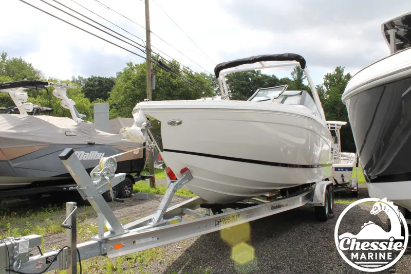 Slide: The Image of Cobalt R6 Outboard 2025 - 8