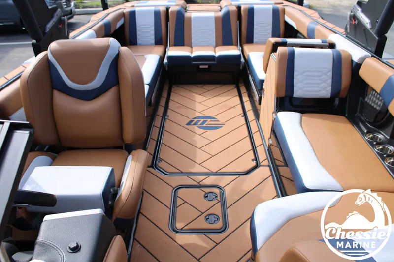 Slide: The Image of Malibu Wakesetter 26 LSV 2023 - 19