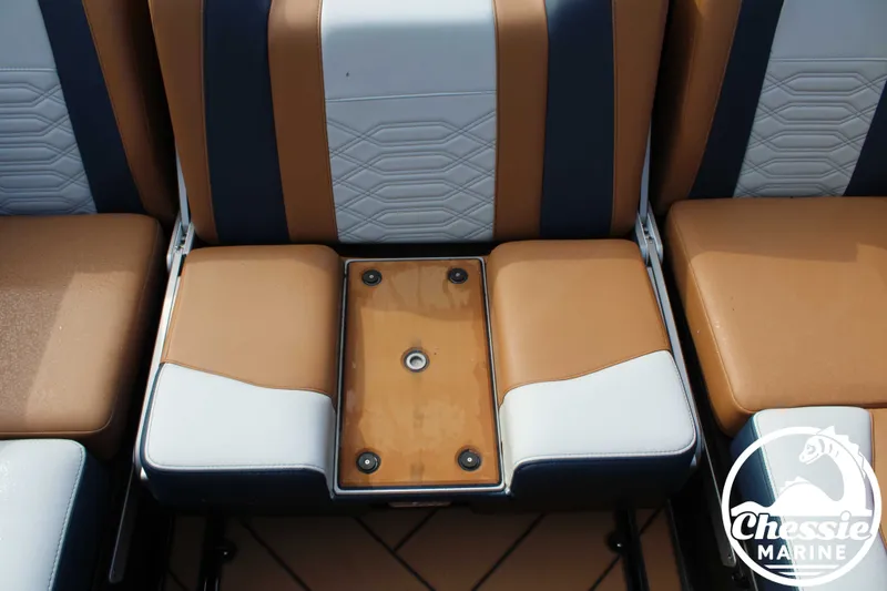 Slide: The Image of Malibu Wakesetter 26 LSV 2023 - 32