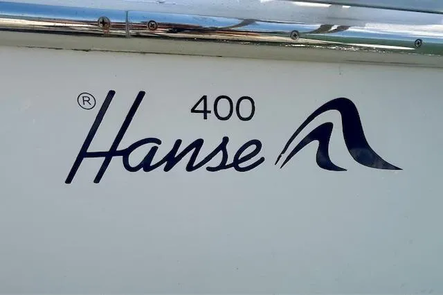 Slide: The Image of 2007 Hanse 400 logo on boat exterior. - 4