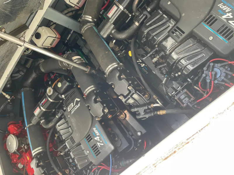Slide: The Image of Engine compartment of a 2001 Sea Ray 340 Sundancer with V8 7.4L MPI engines. - 7