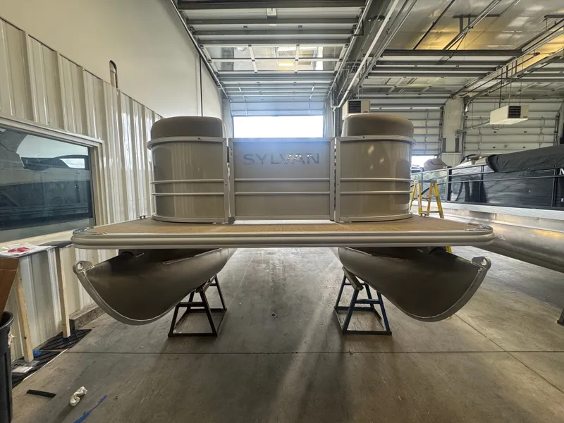 The Image of Sylvan 8522 Mirage Cruise 2026 - 0