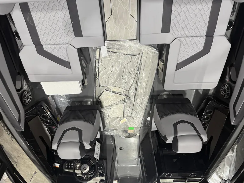 Slide: The Image of 2025 Yamaha Boats 222XD interior with modern seating and sleek design. - 4