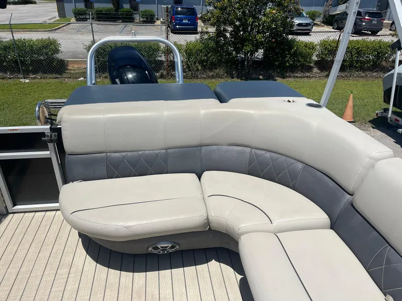 Slide: The Image of 2020 Silver Wave 2210 SW5 L boat with beige and gray seating on deck. - 7