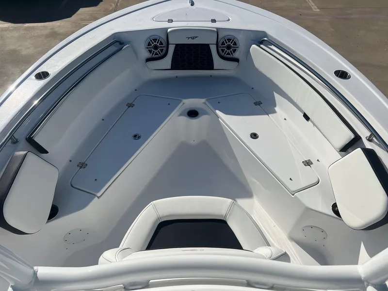 Slide: The Image of Tidewater 210LXF 2025 - 11