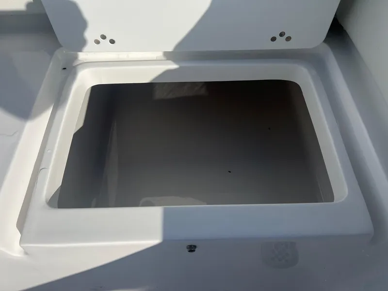 Slide: The Image of Tidewater 210LXF 2025 - 24