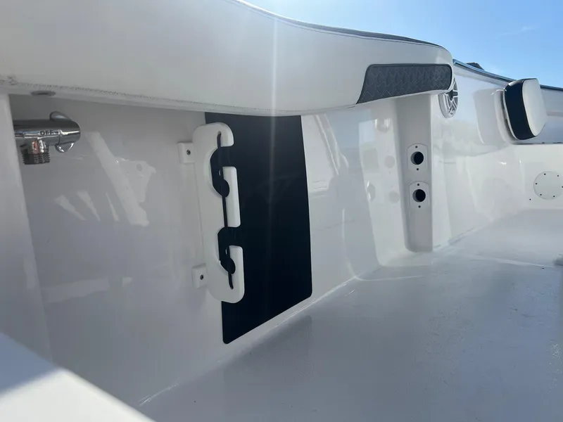 Slide: The Image of Tidewater 210LXF 2025 - 28