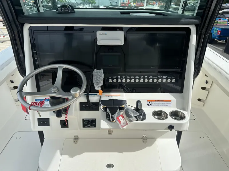 Slide: The Image of World Cat 325CC 2025 - 29