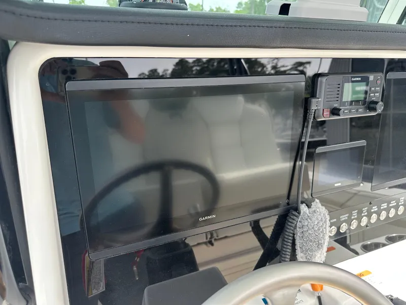 Slide: The Image of World Cat 325CC 2025 - 32