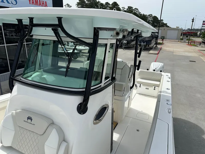 Slide: The Image of World Cat 325CC 2025 - 68