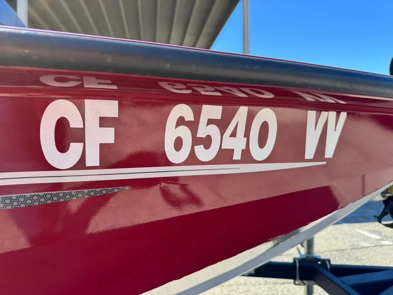 Slide: The Image of 2022 Tracker PRO TEAM 175 TWX boat with registration number CF 6540 VV. - 6