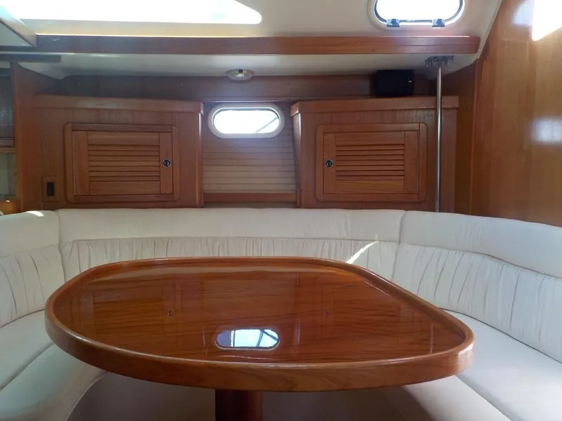 Slide: The Image of Wrap Around Dinette - 12