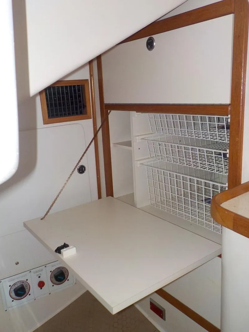 Slide: The Image of Galley Storage - 27