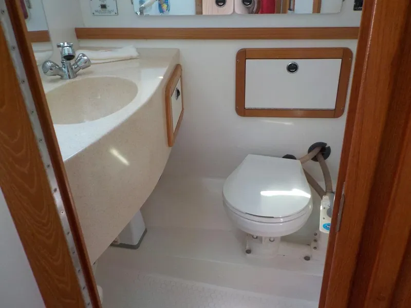 Slide: The Image of Aft Head Detail - 33