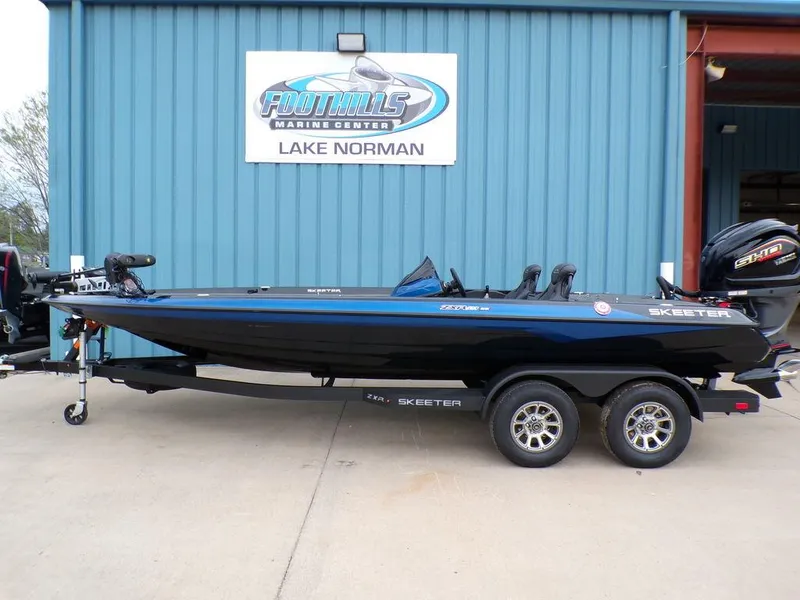 The Image of 2025 Skeeter ZXR21SE boat on trailer at Foothills Marine Center, Lake Norman. - 1