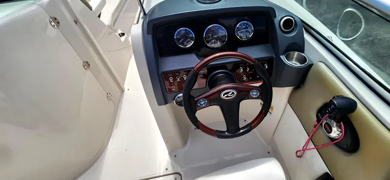 Slide: The Image of Sea Ray 260 Sundeck 2007 - 8