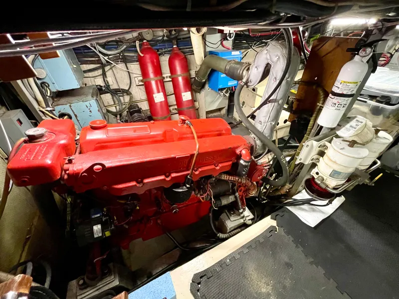 Slide: The Image of Hatteras 48 LRC 1976 - 50