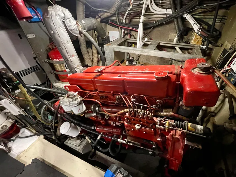 Slide: The Image of Hatteras 48 LRC 1976 - 51