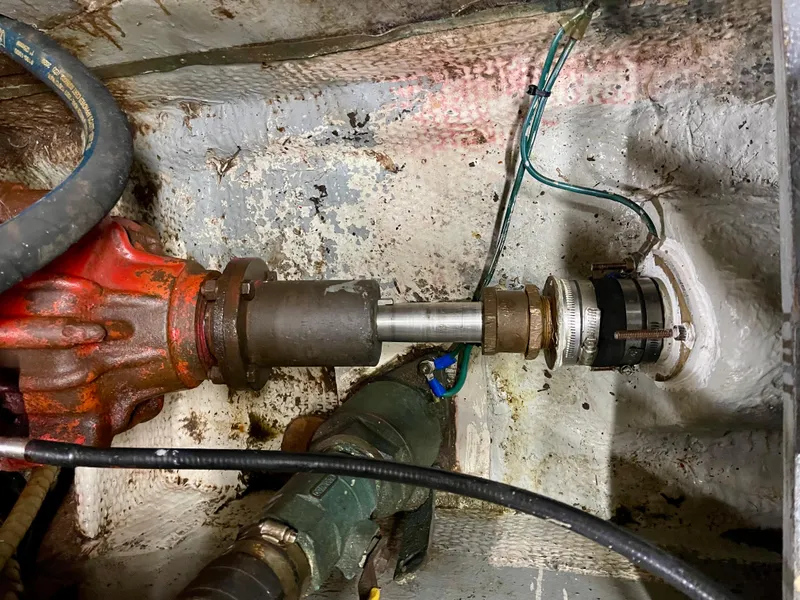 Slide: The Image of Hatteras 48 LRC 1976 - 53