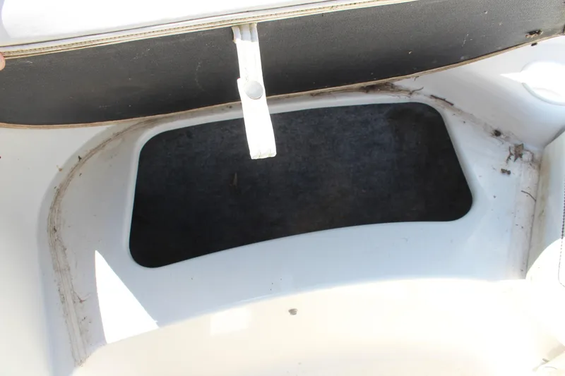 Slide: The Image of Larson SEi 186 Ski 'n Fish I/O 2000 - 33