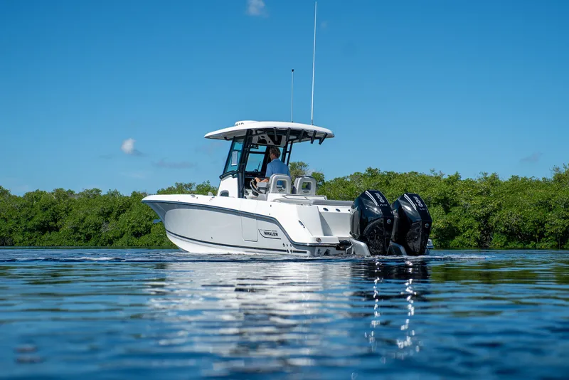 Slide: The Image of Boston Whaler 280 Outrage 2026 - 23