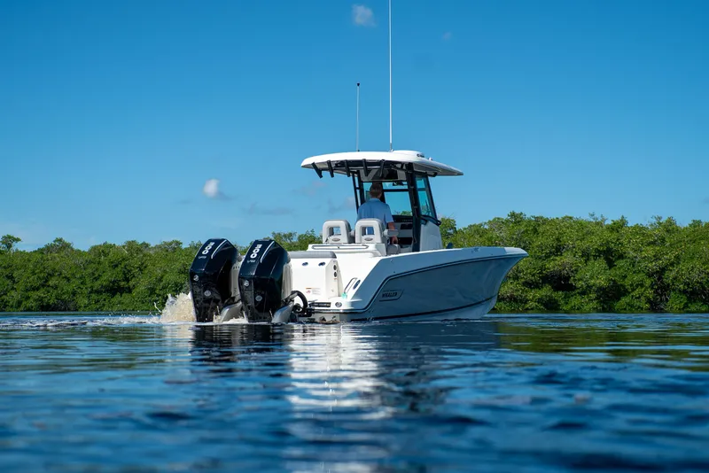Slide: The Image of Boston Whaler 280 Outrage 2026 - 25
