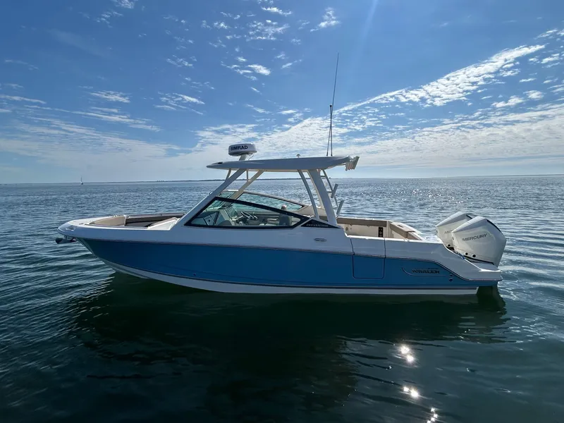 Slide: The Image of Boston Whaler 280 Vantage 2026 - 1