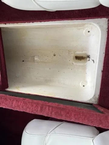 Slide: The Image of Sea Ray 185 Bow Rider 1997 - 11