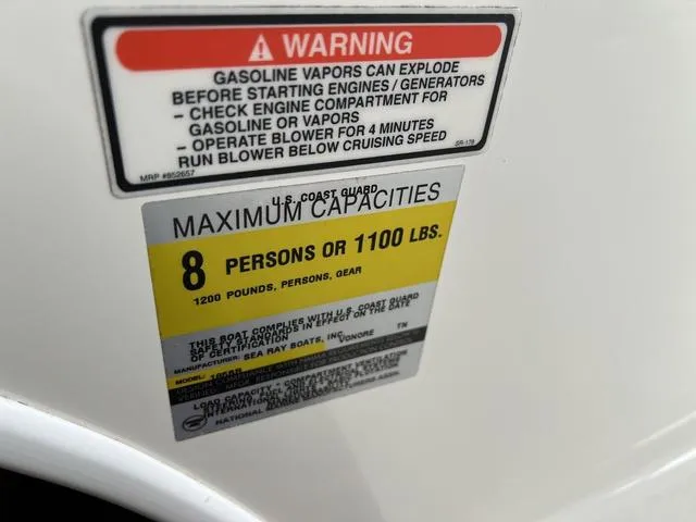 Slide: The Image of Sea Ray 185 Bow Rider 1997 - 8