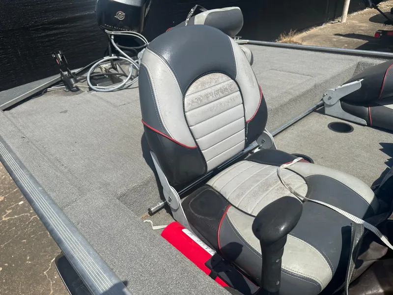 Slide: The Image of Bass Tracker PRO TEAM 170 TX 2006 - 10