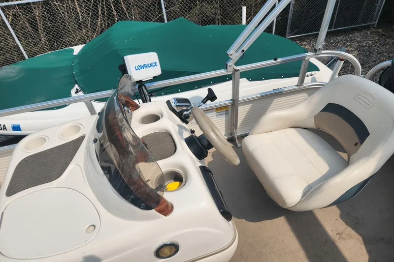 Slide: The Image of Sun Tracker PB20 2010 - 6